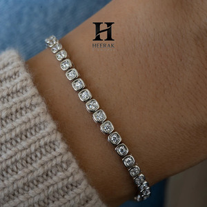 Pulsera de Diamantes Cultivados en Laboratorio de Oro Blanco de 14K de Lujo, Certificada por IGI, Corte Brillante Redondo - Product Image 5