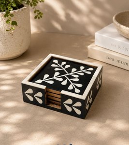 Ensemble de dessous-de-verre carrés en bois style marocain, noir et blanc, avec incrustations florales, faits à la main, style bohème, napperons et sous-plats - Product Image 3