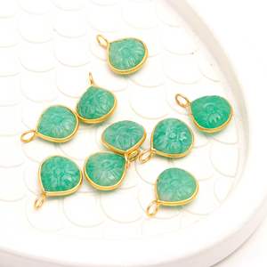 Colgante de Amazonita Natural Tallado a Mano en Forma de Flor, Plata de Ley 925, Amuleto de Piedra de Amazonita para Fabricación de Joyas al por Mayor - Product Image 2