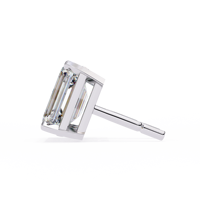 Boucles d'oreilles clous en argent 925 avec moissanite taille émeraude, plaqué rhodium, sertissage panier, bijoux fins élégants