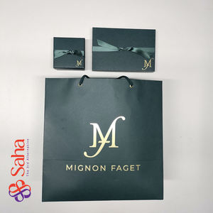 Cajas Rígidas de Papel Kraft Biodegradable de Alta Calidad con Logotipo Personalizado, Impresión Offset, Relieve Superior e Inferior, Laminación Mate para Calcetines - Product Image 5