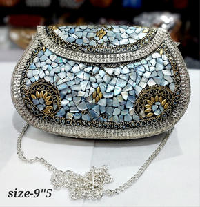 กระเป๋าคลัทช์เรซินรูปรักเทียมทำด้วยมือรูปปั้นแฟชั่นอุปกรณ์เสริมสำหรับทุกโอกาสจากยุโรป - Product Image 5