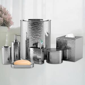 Ensemble de salle de bain en acier design, parfait pour les chambres d'hôtes, les hôtels et les restaurants, accessoires de salle de bain durables et pour un usage quotidien, en provenance d'Inde. - Product Image 6