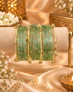 Ensemble de bracelets en verre vert plaqué argent avec pampilles, style ethnique pour femme, empilables, pour mariage - Respectueux de l'environnement, taille personnalisable - Product Image 1