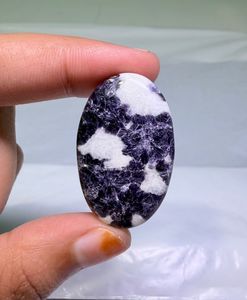 Lepidolita natural de alta calidad en cabujón, formas mixtas, venta al por mayor, piedras preciosas sueltas para la fabricación de pendientes, colgantes y anillos de plata hechos a mano. - Product Image 1