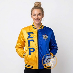 GREEK TREASURES Veste coupe-vent imperméable à col montant matelassée brodée en soie personnalisée Sorority Sigma Gamma Rho pour femme - Product Image 4