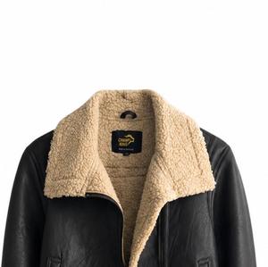 เสื้อแจ็คเก็ตหนังสีดำบุขนเชอร์ปาสำหรับผู้ชาย CHAMP KING แบบมีซิป - Product Image 2