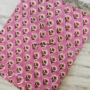 Tissu en coton imprimé traditionnel Jaipuri, coton cambriqué imprimé au bloc 60x60, tissu en coton à motifs. - Product Image 4