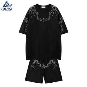 เสื้อผ้าผู้ชายสไตล์สตรีทแวร์ขายส่ง ชุดเซ็ต 2 ชิ้น พิมพ์ลายเสื้อยืดแขนสั้นและกางเกงขาสั้น ชุดลำลองฤดูร้อน ชุดวอร์ม - Product Image 3