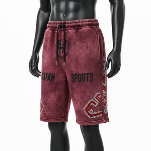Shorts en molleton de coton premium 340 GSM, effet délavé, bordeaux, détail logo strass, pour homme - Product Image 4