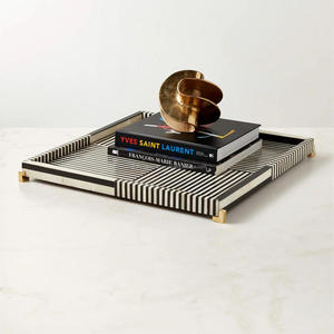 ถาดเสิร์ฟทรงกลมลายไม้ฝังกระดูก ดีไซน์ทันสมัย ขายดีที่สุด ของตกแต่งครัว โรงแรม ใช้ในบ้าน จาก FWE Resin Crafts - Product Image 1