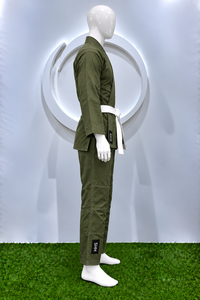 Kimono de judo vert olive en coton durable, tenue d'arts martiaux unisexe, veste d'entraînement, pantalon renforcé, ceinture blanche incluse - Product Image 4