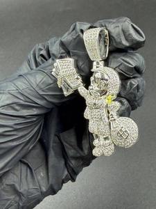 Colgante de Dinero con Moissanita Iced Out, Diseño Hip Hop de Dibujos Animados, Acabado en Oro Blanco de 14K - Product Image 3