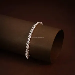 สร้อยข้อมือเพชรทรงมาร์คีส์สุดหรูหราในทองคำขาว เครื่องประดับสวยหรูสำหรับผู้หญิง สวมใส่ได้ทุกวันและในโอกาสต่างๆ และเป็นของขวัญสำหรับเธอ - Product Image 3