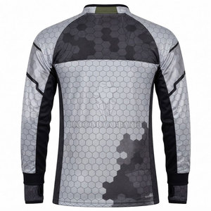 Camiseta deportiva de paintball personalizada hecha en Pakistán para hombres y mujeres con gráficos de impresión completa y personalización del jugador - Product Image 2