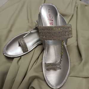 Latest Designs Women's Glitter T-Strap Flats <b>With</b> Rhinestone Decoration Open Toe Comfortable Anti-Slip Summer <b>Shoes</b> For Women - Product Image 2