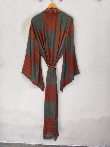 Robe en soie longue jusqu'aux chevilles, robe multicolores, robe de nuit, robe indienne vintage en soie recyclée, kimono en sari - Product Image 2
