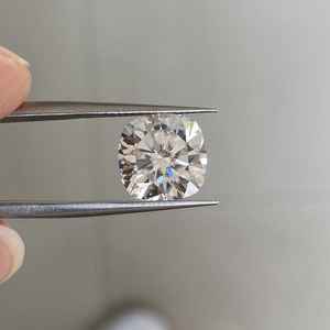 Diamante suelto de corte cojín cultivado en laboratorio con certificación IGI, pulido a mano en India, para la fabricación de anillos, pendientes, colgantes y joyería. - Product Image 1