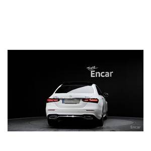 Mercedes-Benz E350 4MATIC AMG Line Clase E 2023 con Volante a la Izquierda, Caja de Cambios Automática, Asientos de Cuero, Cámara Trasera - Product Image 4