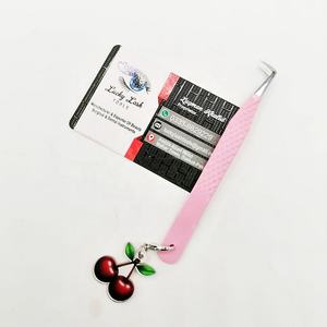 Pince à cils durable de marque privée Diamond Grip Pink Silver Tip Fiber Tip Slim Boot Pince à épiler avec breloques Pince à cils - Product Image 3