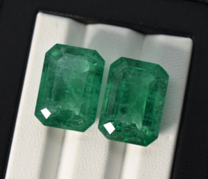 Lab Grown Octagon-<b>Step</b> Cut Columbian Emerald, Vivid Green Emerald ,Green Emerald, Loose Gemstone, May Birthstone ,18X13 mm - Product Image 2