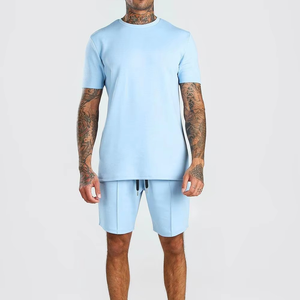 Ensemble de survêtement décontracté d'été pour hommes, nouveau modèle, t-shirt à manches courtes et short, couleur unie, 2 pièces, personnalisable, vente en gros - Product Image 4