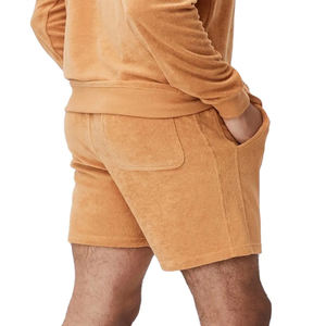 Shorts de course 2-en-1 pour hommes, en coton respirant à séchage rapide, avec logo frontal et poches zippées, idéal pour la gym et la performance sportive. - Product Image 4