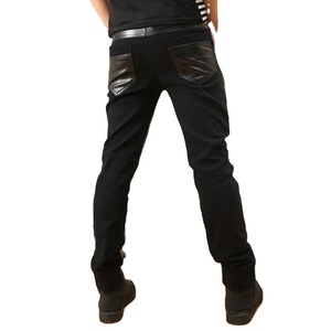 กางเกงหนังแฟชั่นสไตล์สตรีทสำหรับผู้ชายกางเกงหนังดีไซน์ใหม่ล่าสุดพิมพ์โลโก้ตามสั่ง - Product Image 4