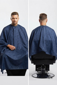 Capes de Coiffure Professionnelles Personnalisées en Polyester Imperméable pour Salons de Coiffure et Barbiers – Vente en Gros - Product Image 5
