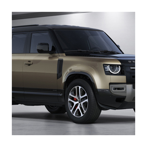 Range Rover Velar SUV avec moteur performant et hautes performances - Product Image 2
