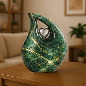 Urna Funeraria de Lujo en Forma de Lágrima Verde – Urna Conmemorativa de Metal para Cenizas - Product Image 5
