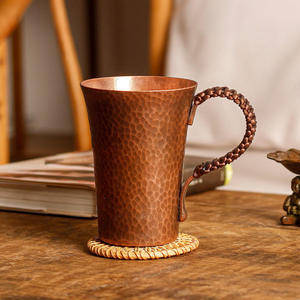 Tasse à café, thé ou bière en cuivre massif, martelée, de couleur violette, avec poignée tressée, style vintage - Product Image 3