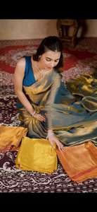 Tissu satiné de haute qualité en nylon pour export, idéal pour les robes de mariée et les saris, tissage uni, poids moyen - Product Image 5