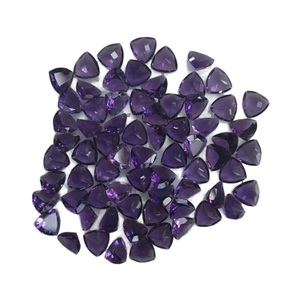 พลอยอะมีทิสต์แอฟริกันธรรมชาติ 6 มม. ทรงทริลเลียนคัต คุณภาพดีที่สุด ผลิตภัณฑ์พลอยหลวมที่ผ่านการปรับขนาดแล้ว สำหรับทำเครื่องประดับ - Product Image 3