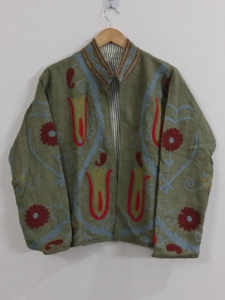 Veste en coton Suzani faite à la main |   Manteau de style floral, veste brodée de style bohème, manteau vert pour femme - Product Image 5