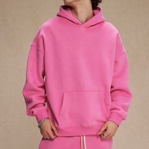 Survêtements personnalisés pour femmes, grammage lourd 500 GSM 350 GSM, en molleton polyester/coton, avec broderie, comprenant un sweat à capuche oversize et un short - Product Image 1