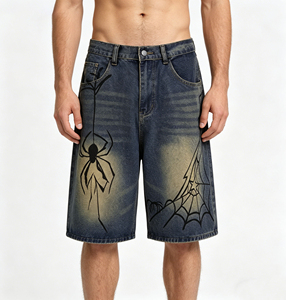 Shorts en jean pour hommes, coupe ample et large, style Y2K, streetwear urbain, délavage clair, broderie OEM, collection 2026, vente chaude - Product Image 1