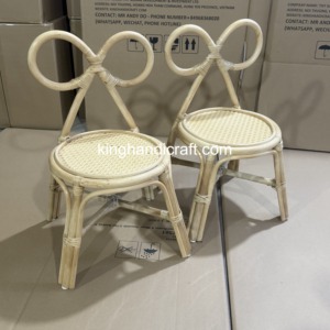 Location de chaise élégante en rotin faite à la main pour enfants, idéale pour les réceptions de mariage, les événements et la décoration de fêtes d'anniversaire - Product Image 4