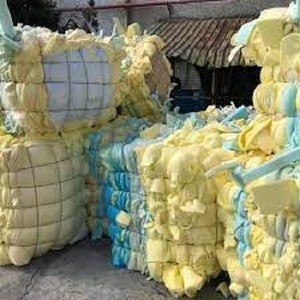 เศษโฟมหน่วยความจำ PU รีไซเคิลเกรดสะอาดและแห้งสำหรับเส้นใยขึ้นรูปอุปกรณ์กีฬาผลิตภัณฑ์พลาสติกรีไซเคิลที่เป็นมิตรกับสิ่งแวดล้อม - Product Image 1
