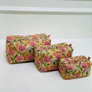 Trousse de Toilette en Coton Imprimé au Bloc, Sac à Main Matelassé 3 Pièces, Trousse de Maquillage pour Femme, Pochette de Voyage, Cadeau de Fêtes, Pochettes Utilitaires - Product Image 2