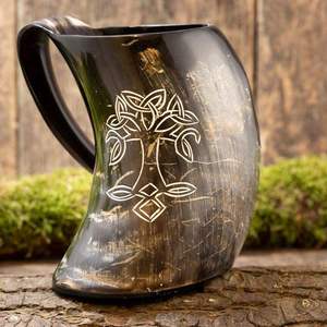 Mug à boire en corne naturelle polie et lisse, avec une poignée incurvée élégante, disponible à prix de gros. - Product Image 5