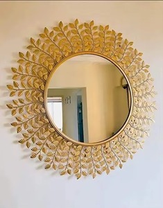 Perfecto para baños, pasillos, dormitorios y salas de estar. El marco de espejo metálico se adapta perfectamente a cualquier entorno. - Product Image 2