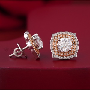 ต่างหูเพชรทรงกลมสองวง 2.57 กะรัต ทอง 14K สองสี เพชรเลี้ยงในห้องปฏิบัติการ - Product Image 3