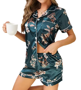 Ensemble pyjama 2 pièces pour femme – Chemise boutonnée à manches courtes et short, vêtements de nuit et de détente confortables et décontractés - Product Image 2