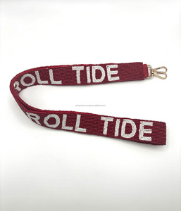 Bolso de mano vintage profesional hecho a mano con correa de cuentas personalizadas, bolso de cuentas de semillas color granate, bandolera con gancho, asa para el día del partido - Product Image 1