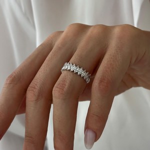 Anillo de media eternidad con diamantes cultivados en laboratorio de corte marquesa de 1.7 TCW, anillo de boda marquesa de oro blanco macizo de 14k - Product Image 4