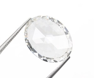Anillo de Compromiso y Boda con Diamante Cultivado en Laboratorio de Corte Oval Rosa de 4.00 CT, Color D, Perforado con Láser, Certificado IGI, OM2944 OM GEMS, Hecho en India - Product Image 4