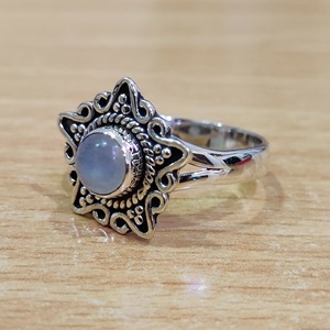 แหวนแฟชั่นมูนสโตน น้ำหนัก 3.8 กรัม - Product Image 1