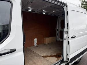 MINT 2023 DELIIVER <b>9</b> 2.0 D20 PANEL VAN 5DR DIESEL/PETROL MANUAL/AUTOMATIC FWD L3 H2 EURO 6 163 PS - Product Image 4