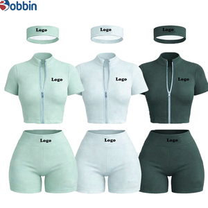 ชุดเสื้อผ้าฤดูร้อนขายดีอันดับต้นๆ สำหรับผู้หญิง ชุดออกกำลังกายสไตล์สตรีทแวร์แบบสั่งทำ เสื้อแจ็คเก็ตแขนสั้นแบบซิป และกางเกงขาสั้น ชุด 3 ชิ้น - Product Image 6